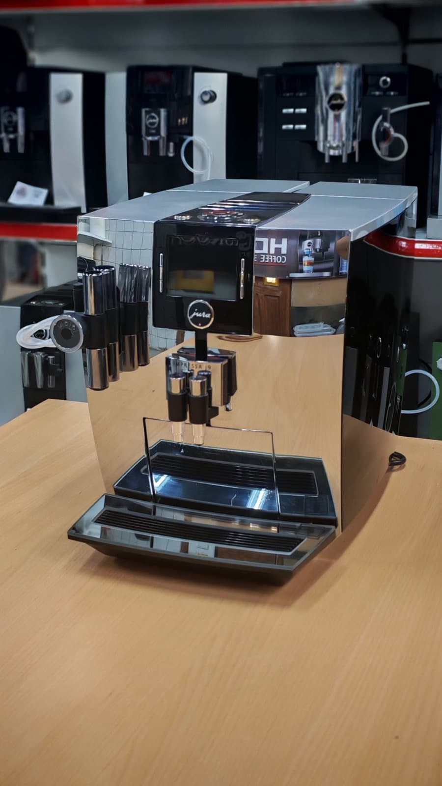 Jura J9.3 (chrom) — HDG Coffee Service